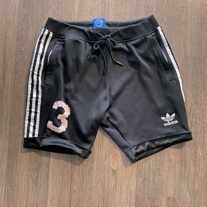 Adidas Men’s Shorts Size L